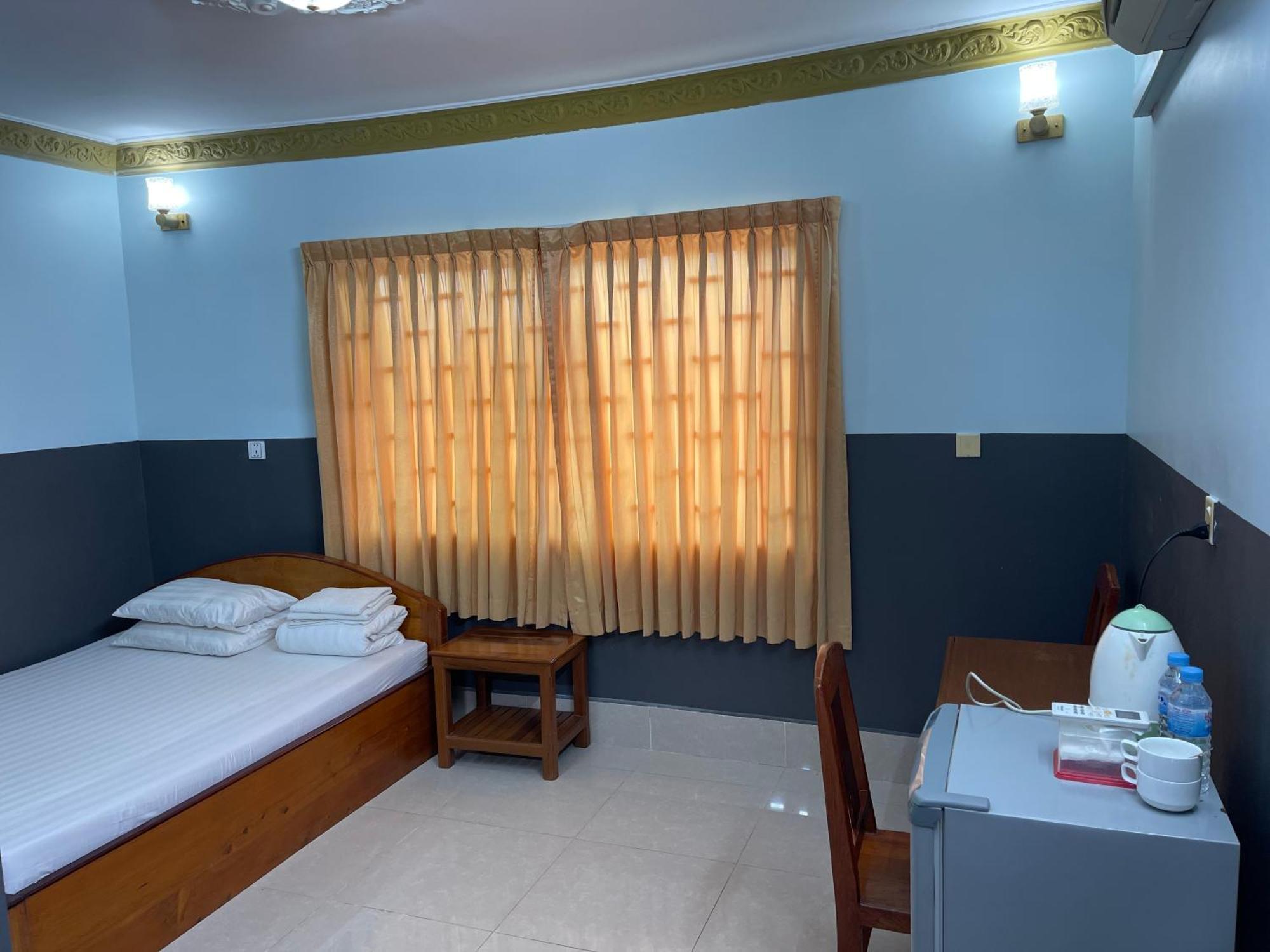 Apsara Guest House Kampot City Buitenkant foto