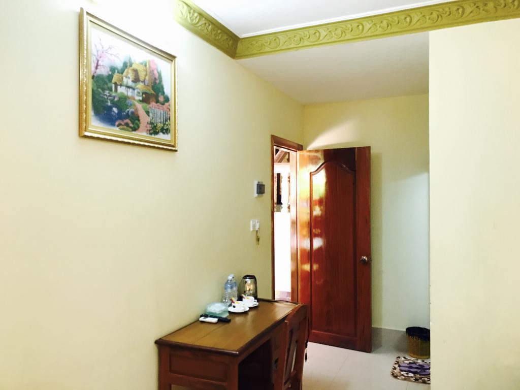Apsara Guest House Kampot City Buitenkant foto