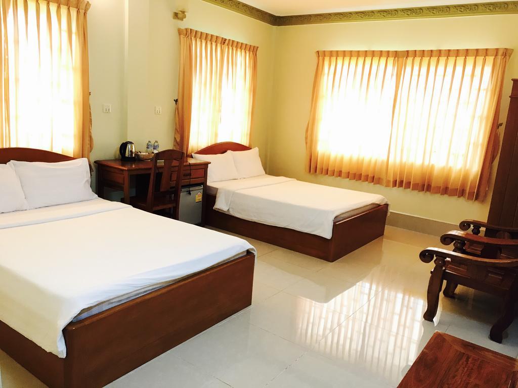 Apsara Guest House Kampot City Buitenkant foto
